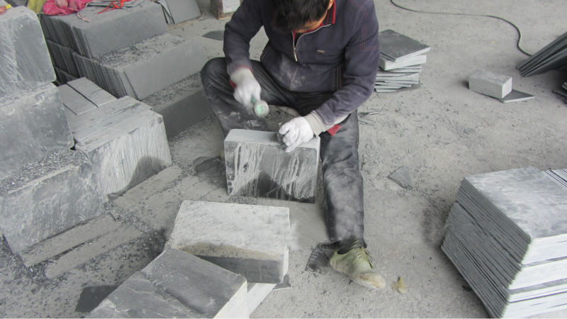 Cuộc sống công nhân, kỹ sư khai thác và sản suất đá đen Lai Châu